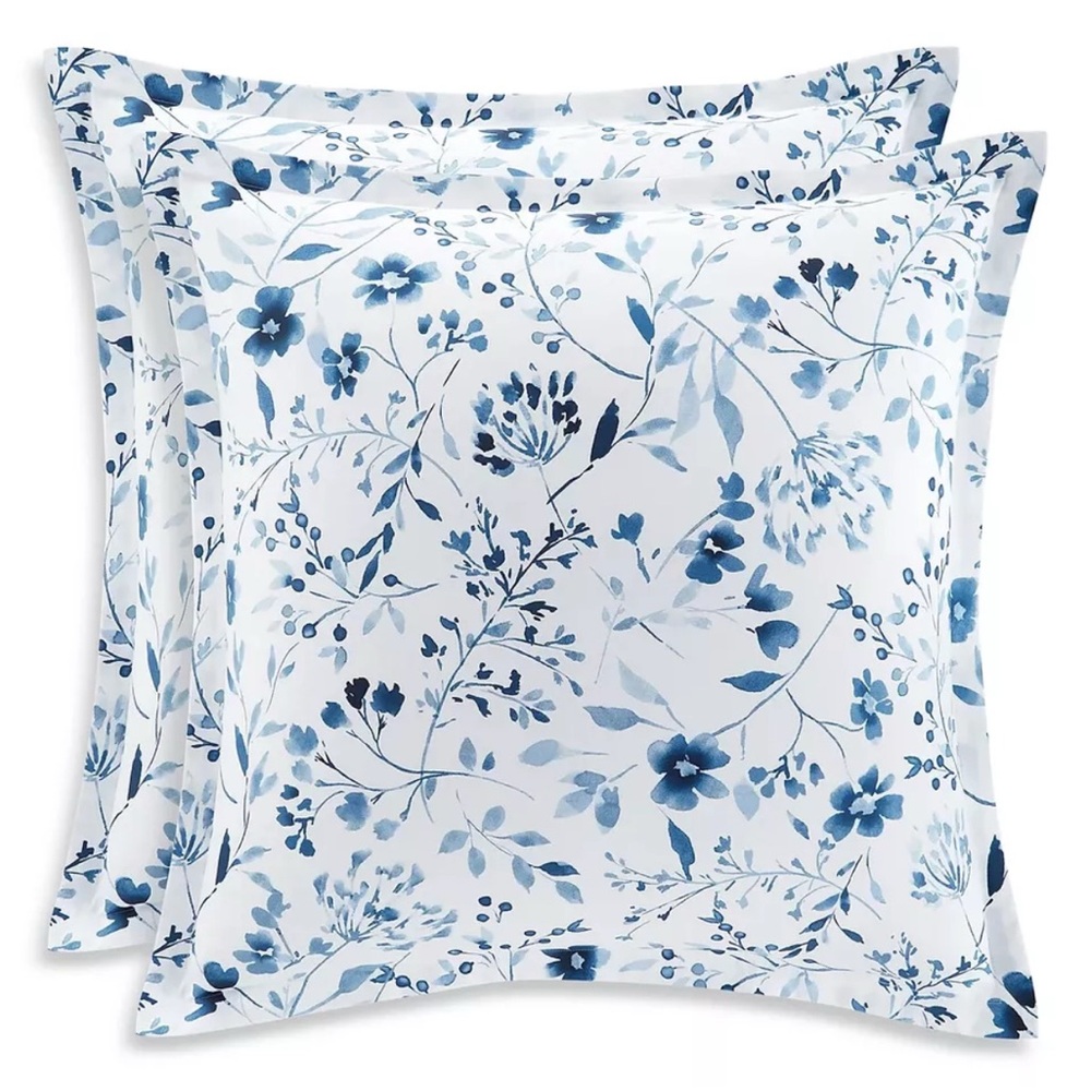 2 SKY Gracie Euro Shams in White & Blue 26”x26”
New in Box $160